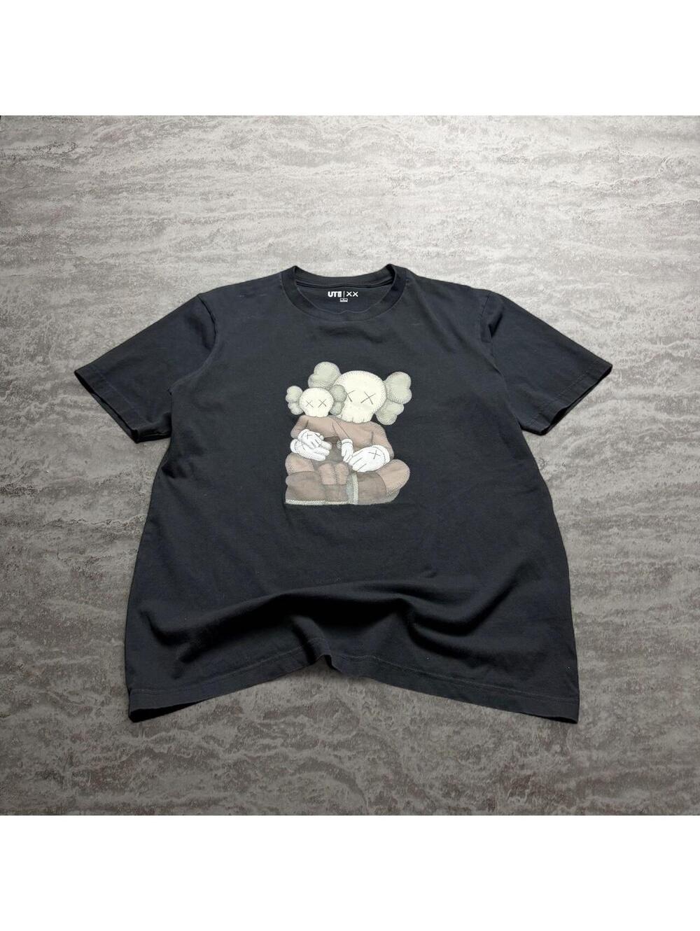UNIQLO UT x KAWS Companion Graphic T-Shirt Large